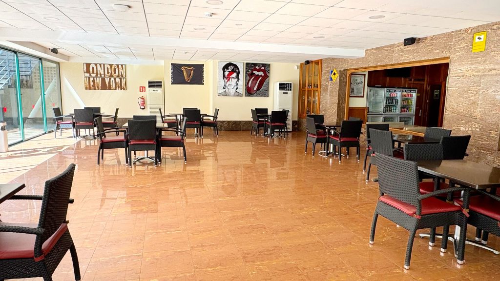Paradise Corner Bar